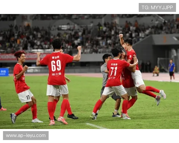 世界联赛赛场华彩绽放，惊险瞬间点燃激情，世界比赛视频