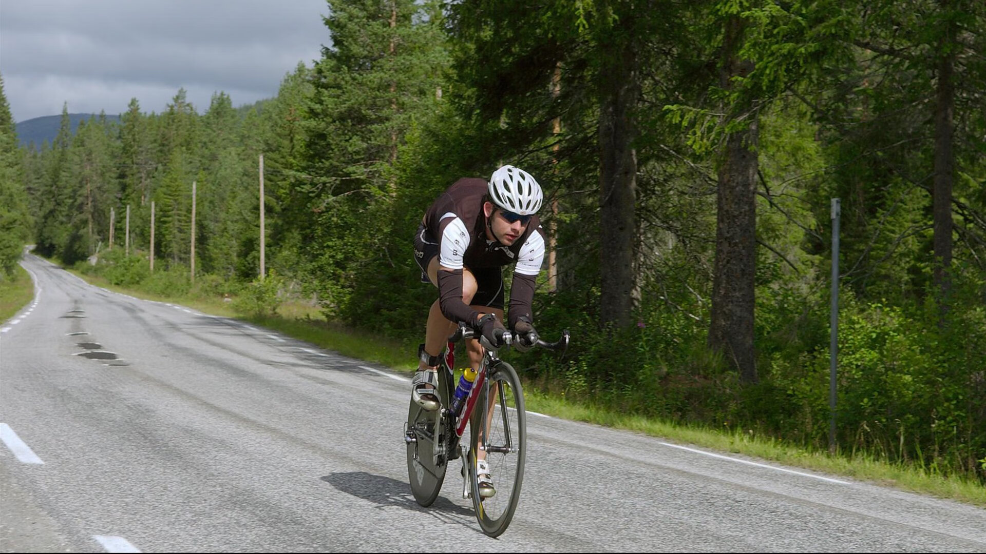 乌干达女篮在非洲锦标赛中拼搏不止，期待突破极限，非洲乌干达是什么地方